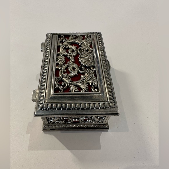 Vintage silver plated jewelry box - Picture 2 of 7
